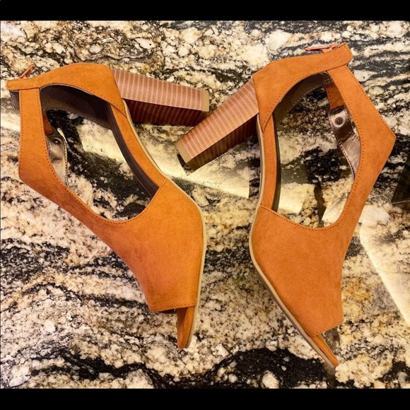 Moda Spana Kelly Cognac Heels - Picture 2 of 8